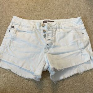 White ripped jean shorts from The pants store!
